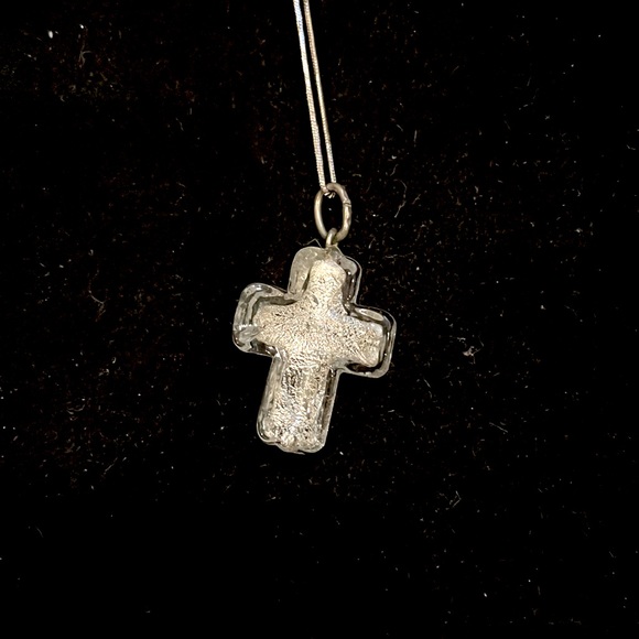 Cross glass necklace - Picture 2 of 2